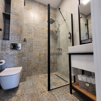 Rental of a comfortable 3-room apartment, 93 m², Tomis Nord, Constanta, Romania